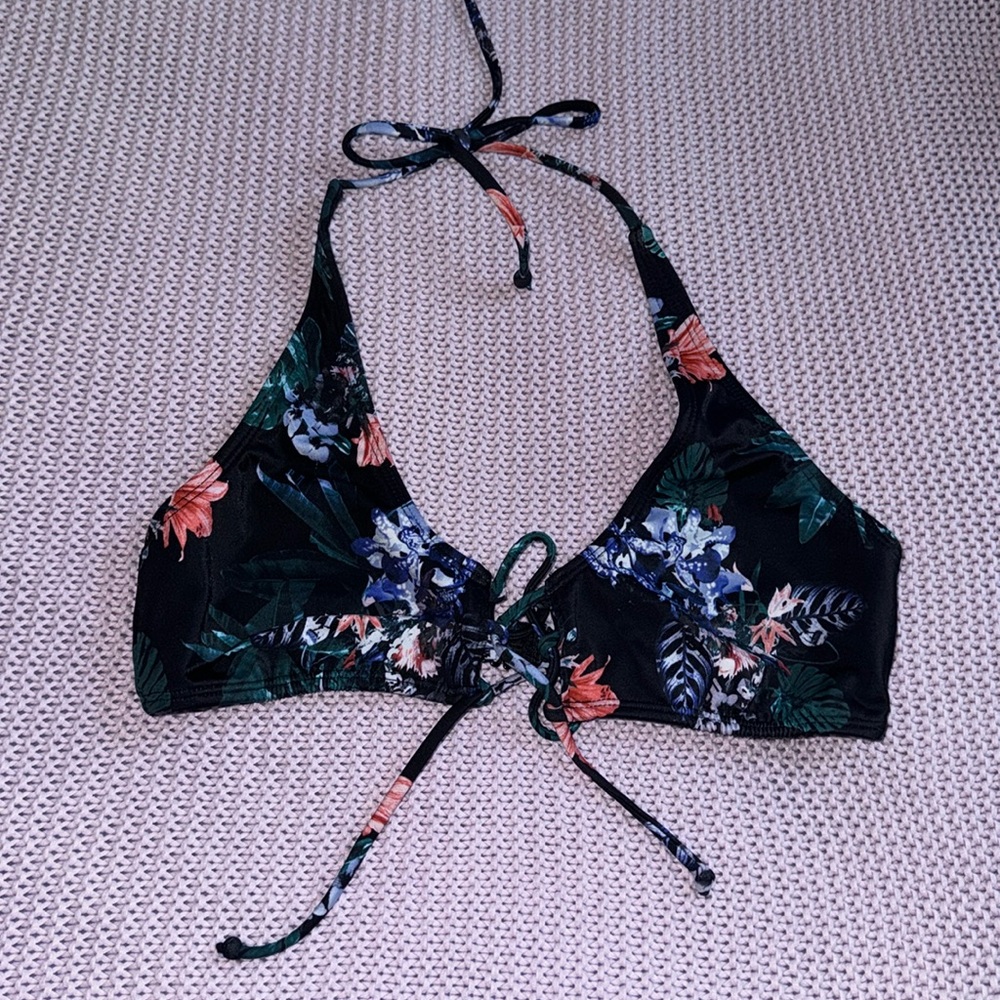 Abstract Hawaiian / Floral LA hearts lace up tie bikini / swim top
